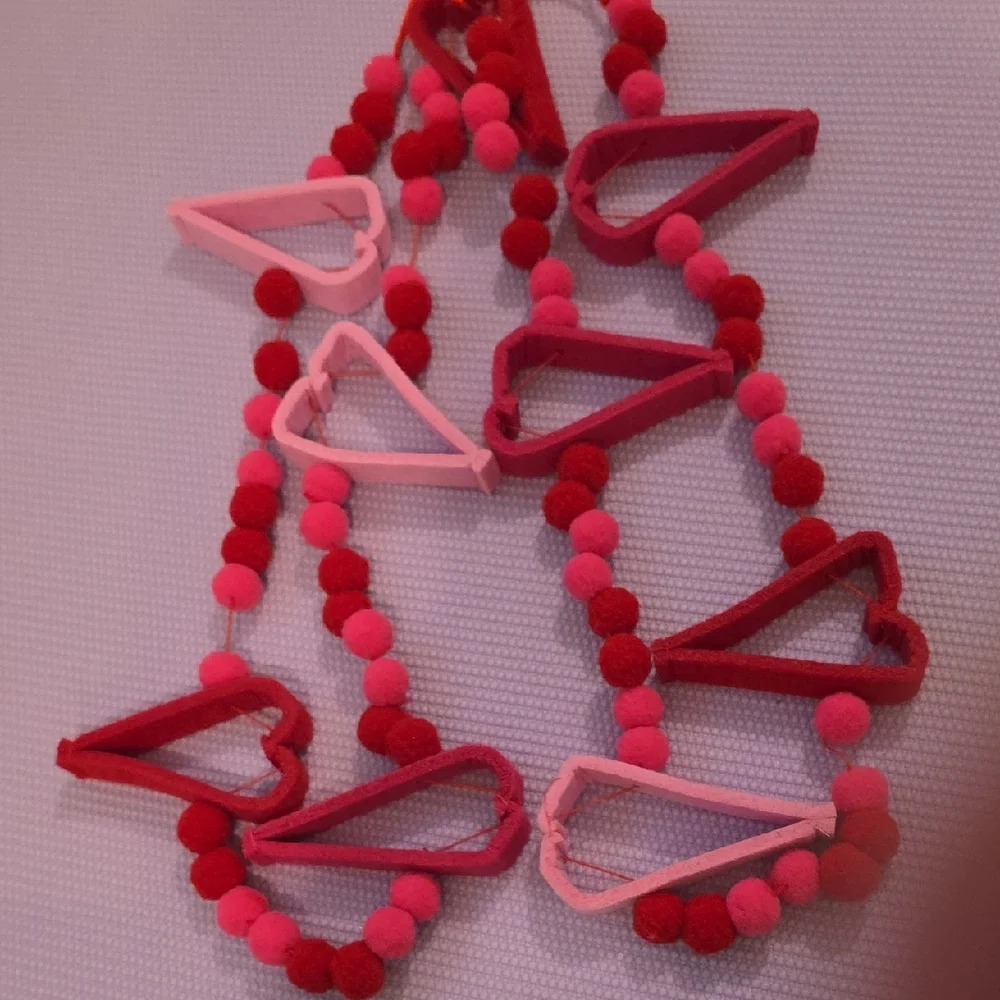 Ashland Valentine's Day Felt Garland